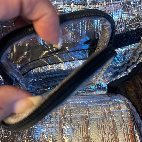 Diabetic Travel Organizer Case- compatible with small ice packs not included. - Picture 8 of 9